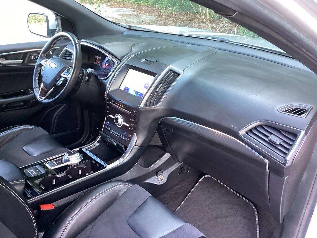 Used 2019 Ford Edge ST w/ Equipment Group 401A AWD/4WD image 39