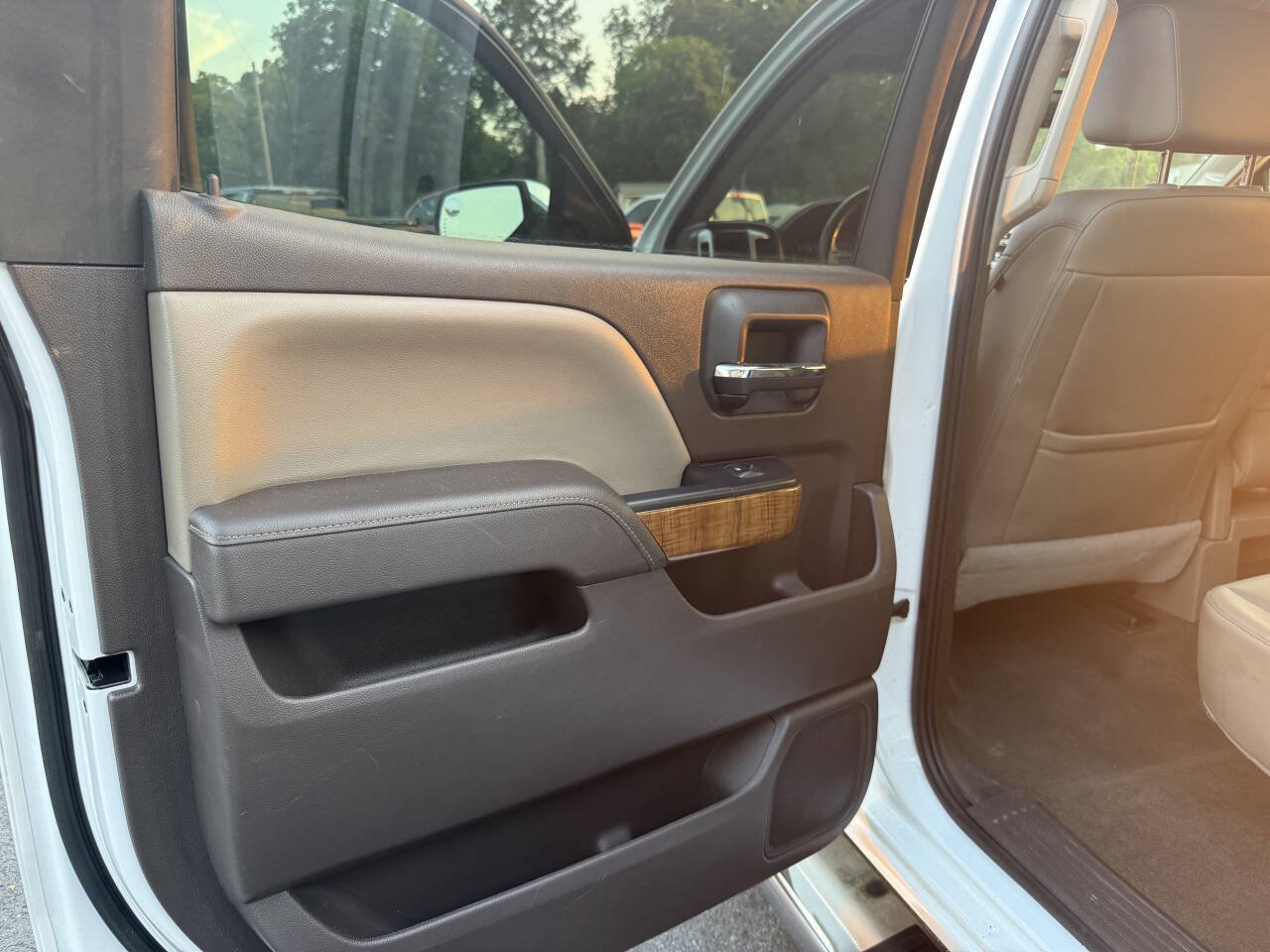 Used 2017 GMC Sierra 1500 SLT AWD/4WD image 21