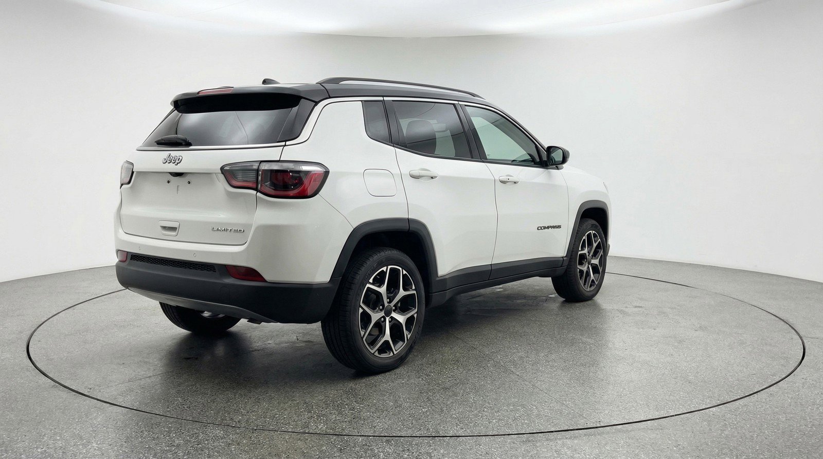 Used 2025 Jeep Compass Limited AWD/4WD image 9