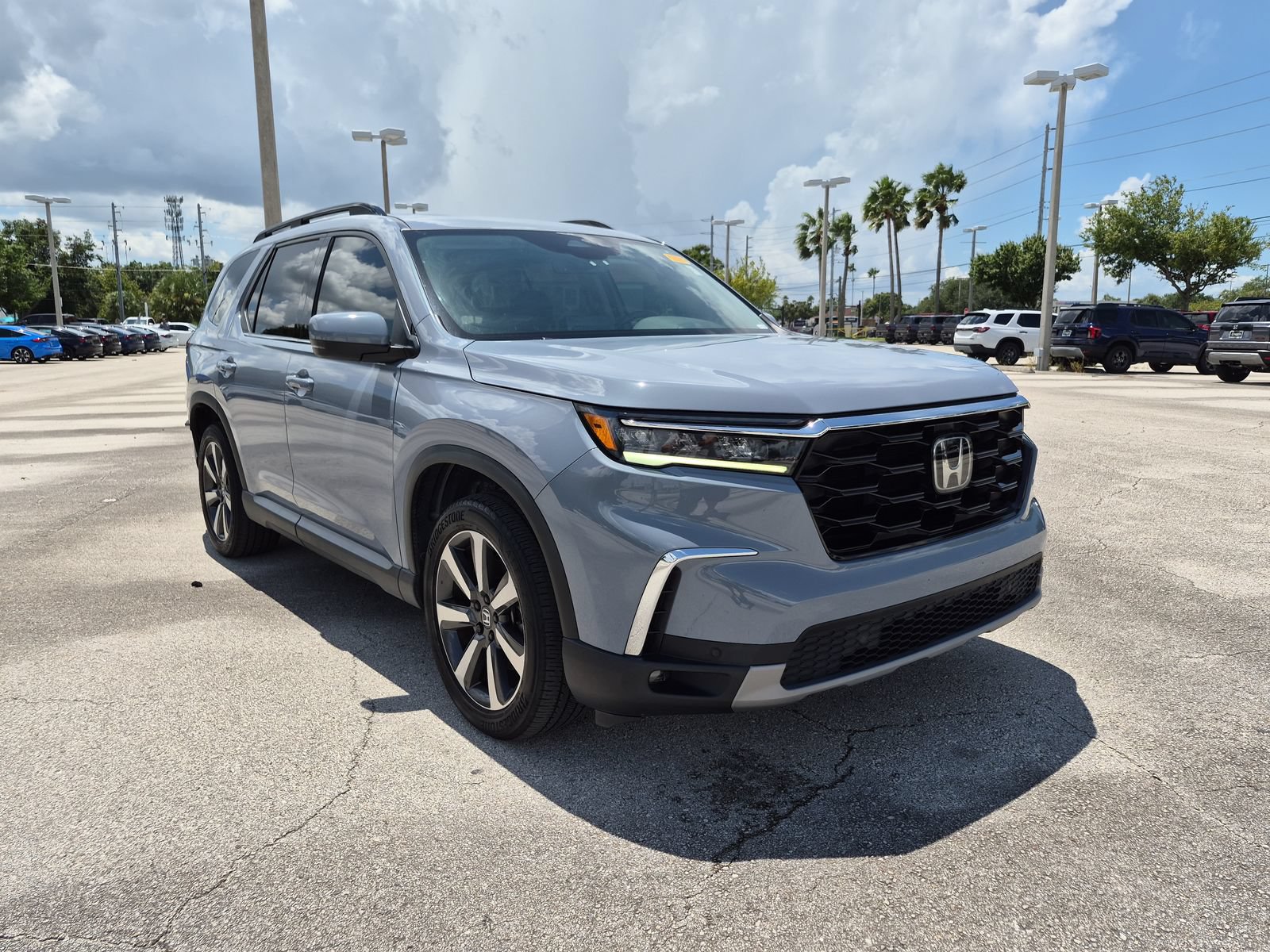Used 2023 Honda Pilot Touring image 8