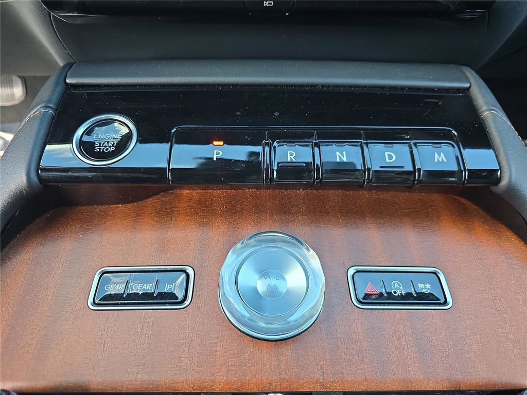 New 2026 Lincoln Navigator Black Label image 24