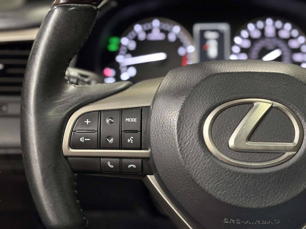 Used 2017 Lexus RX 350 FWD w/ Premium Package image 32