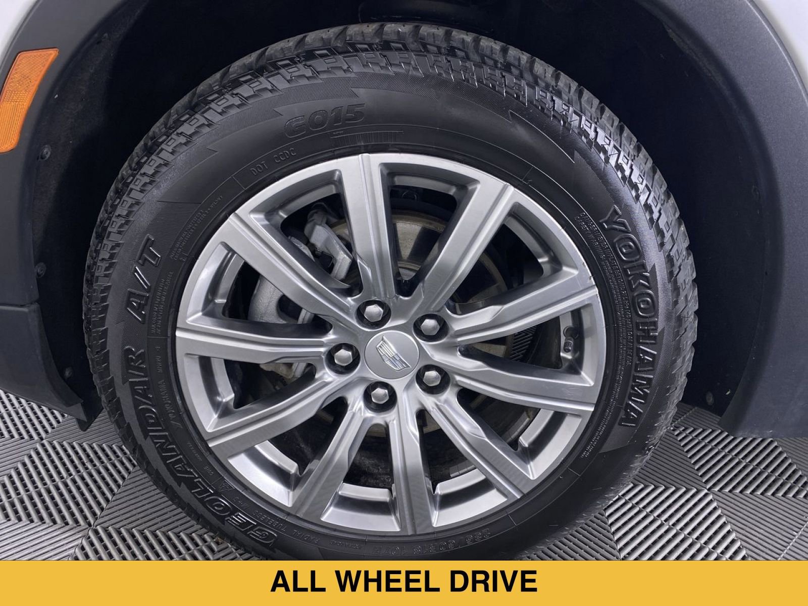 Certified 2023 Cadillac XT4 Premium Luxury AWD/4WD image 15