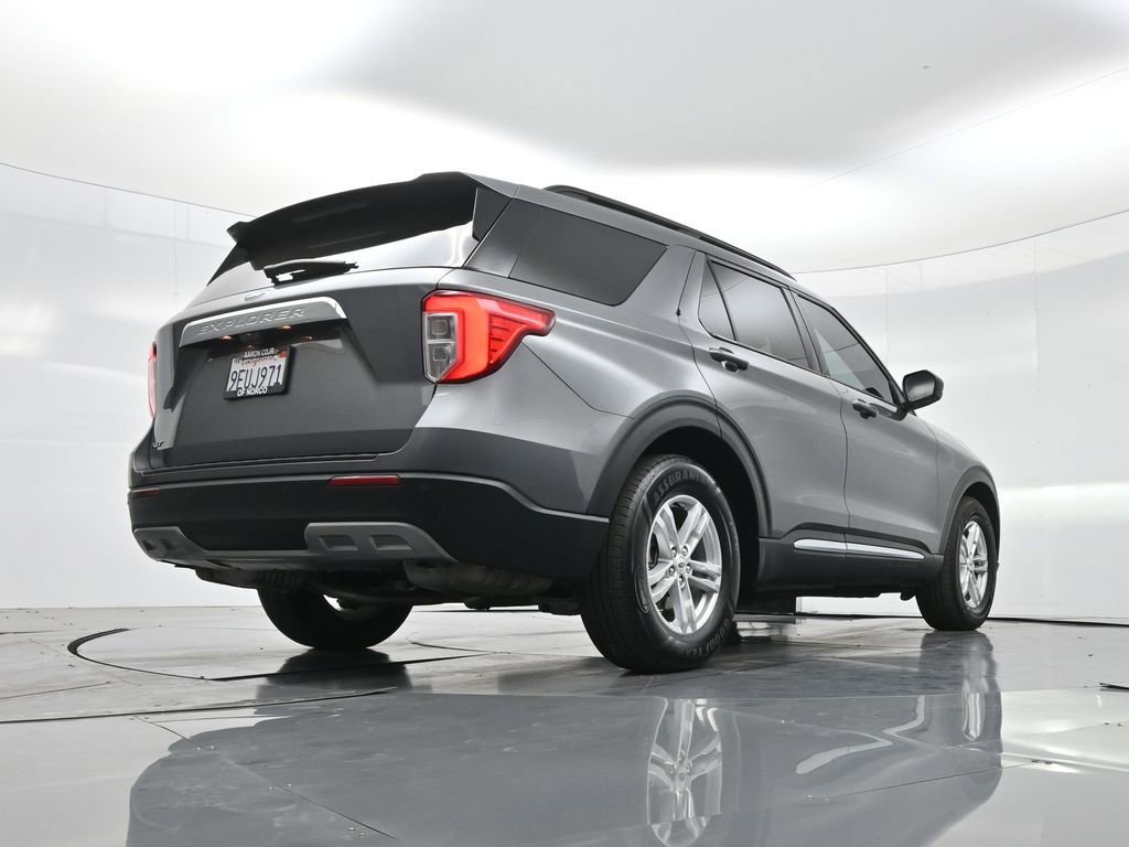 Used 2022 Ford Explorer XLT w/ Equipment Group 202A image 49