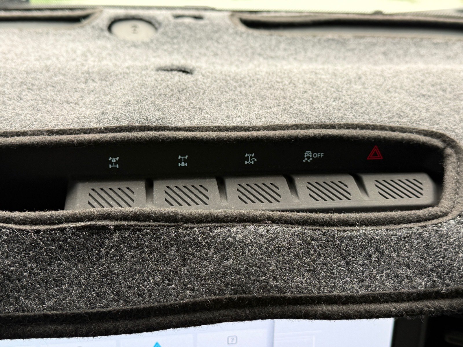 Used 2024 Ford Bronco Everglades AWD/4WD image 29