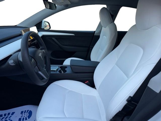 Used 2023 Tesla Model Y Long Range image 9
