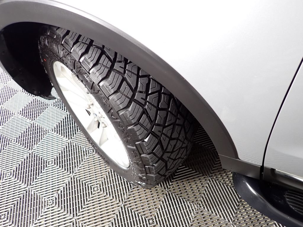 Used 2013 Ford Explorer XLT FWD image 40