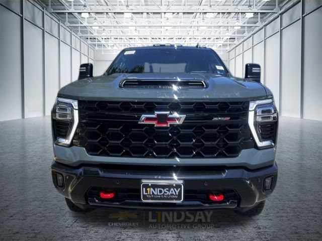 New 2026 Chevrolet Silverado 2500 ZR2 AWD/4WD image 2