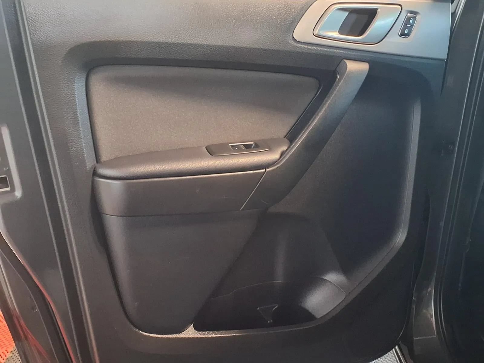 Used 2019 Ford Ranger XLT w/ Equipment Group 302A Luxury AWD/4WD image 13