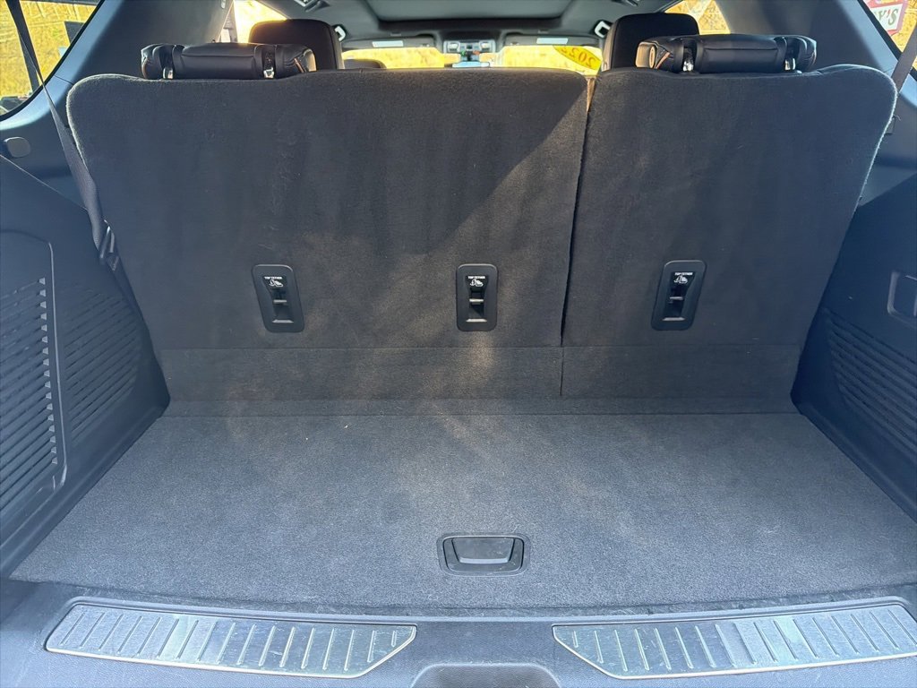 Certified 2022 GMC Yukon AT4 w/ Max Trailering Package image 14