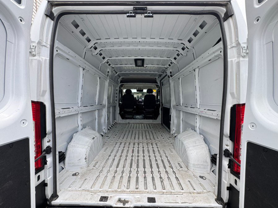 Used 2024 RAM ProMaster 2500 w/ Convenience Group FWD image 29