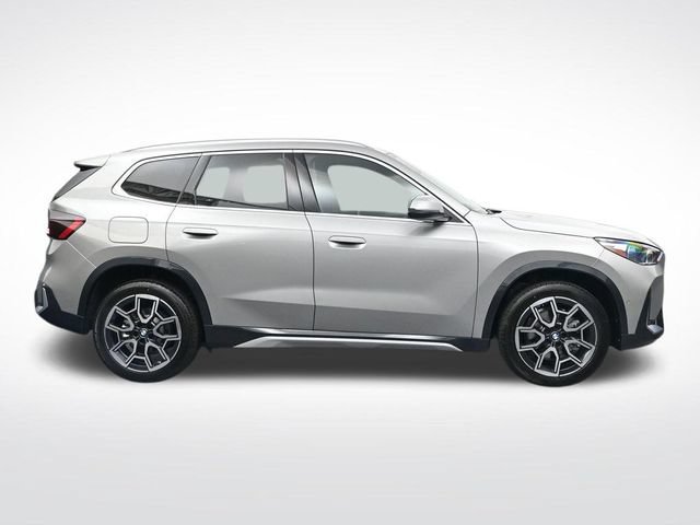 New 2026 BMW X1 xDrive28i w/ Technology Package AWD/4WD image 3
