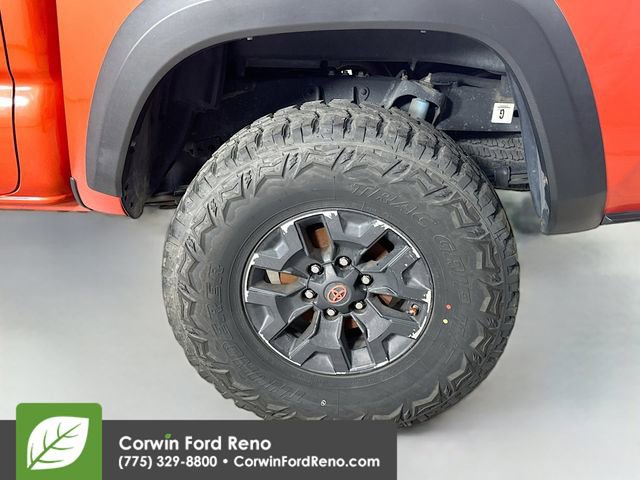 Used 2017 Toyota Tacoma TRD Off-Road w/ Tow Package AWD/4WD image 29