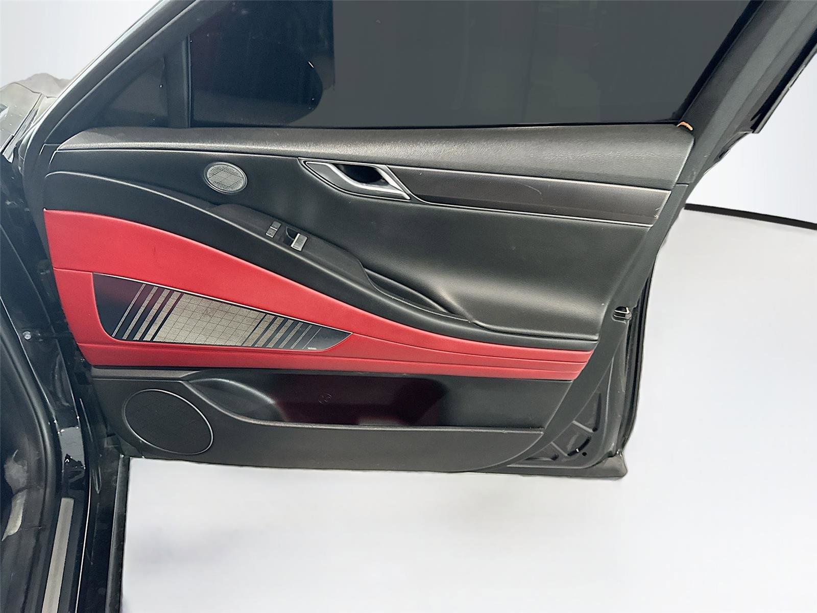 Used 2024 Genesis G80 2.5T w/ Sport Prestige Package image 10