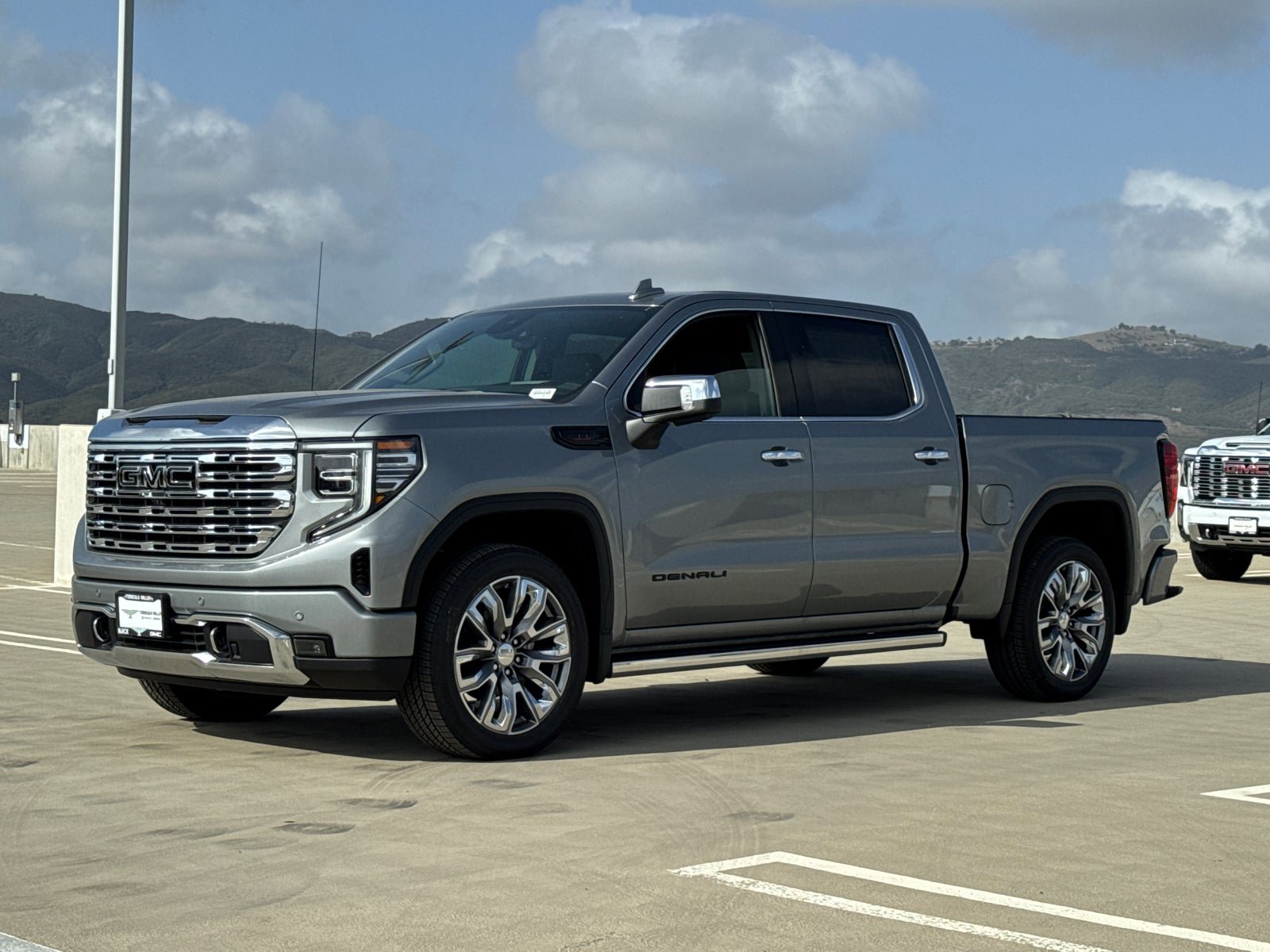 Used 2026 GMC Sierra 1500 Denali AWD/4WD image 4