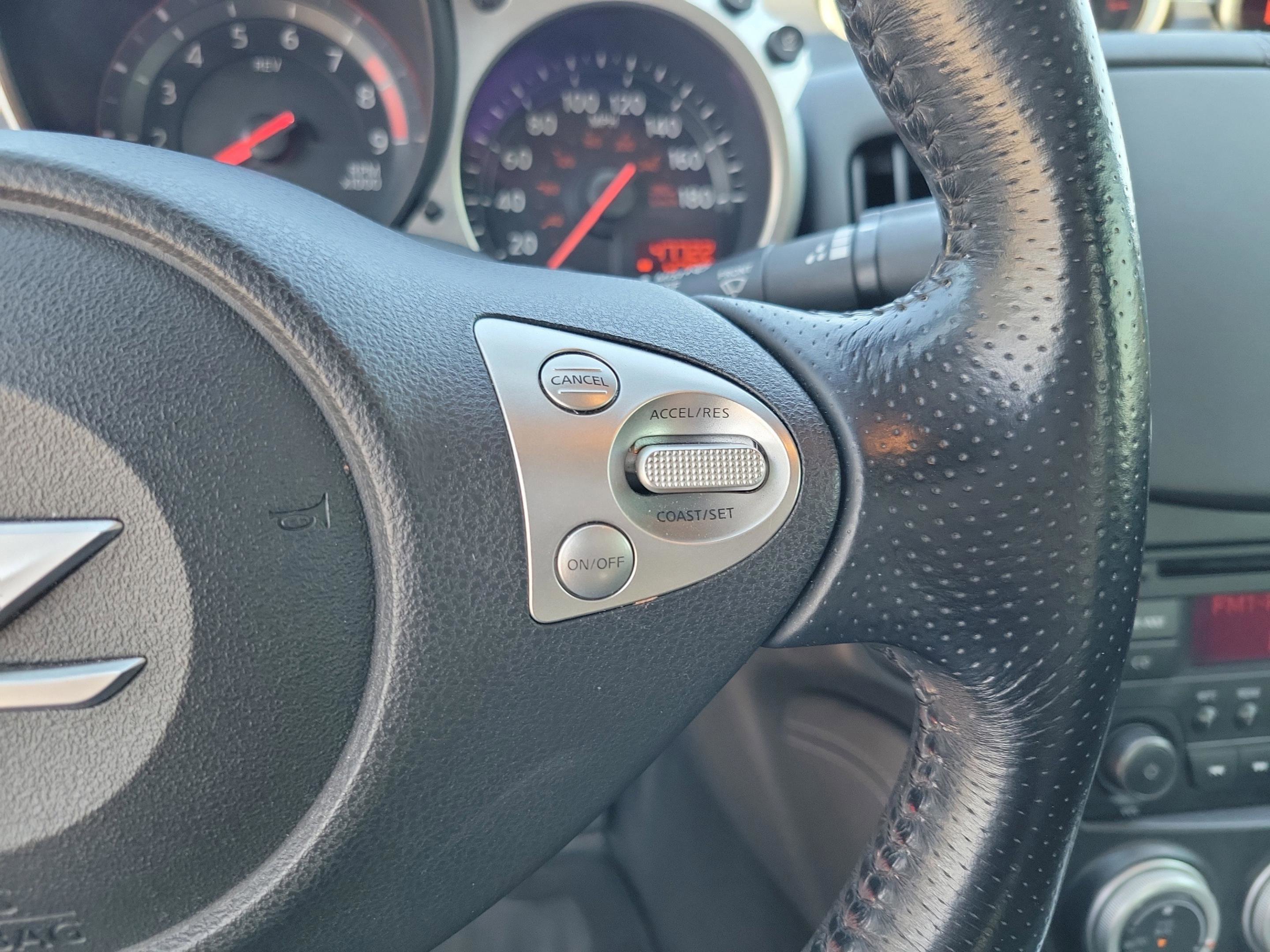 Used 2016 Nissan 370Z Coupe image 13