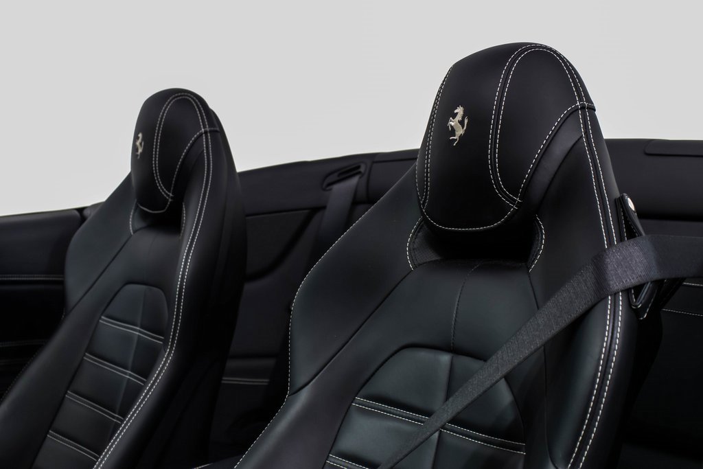 Used 2016 Ferrari California T image 44