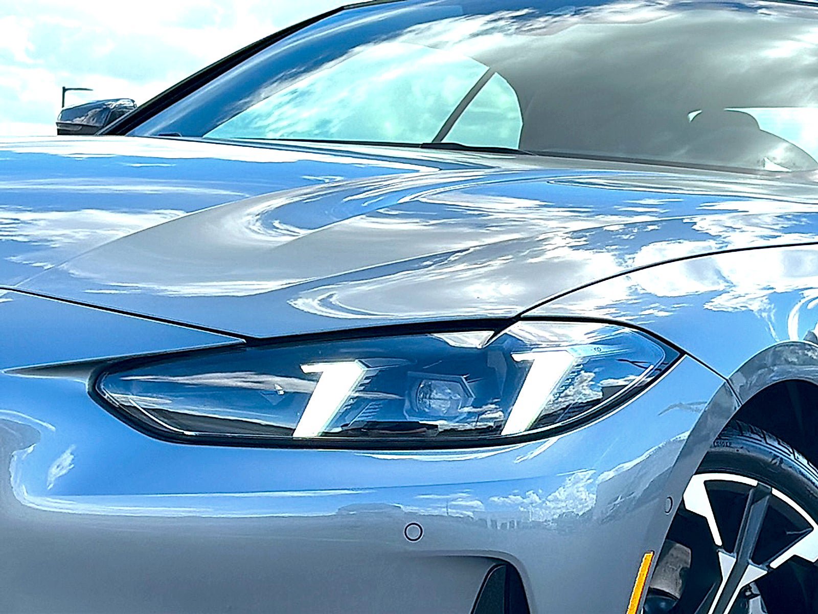 Used 2025 BMW 430i xDrive Convertible w/ Premium Package AWD/4WD image 4