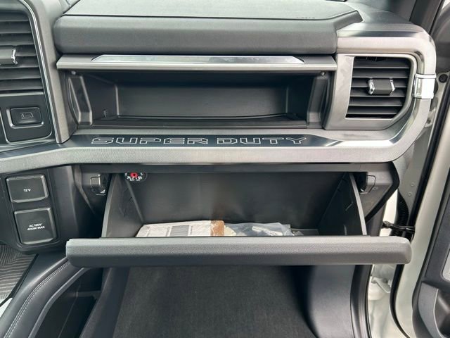 Used 2025 Ford F350 Platinum image 44