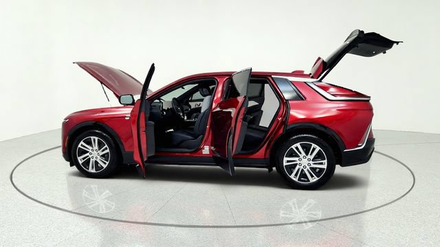 Used 2024 Cadillac Lyriq Tech w/ LPO, Floor Liner Package AWD/4WD image 15
