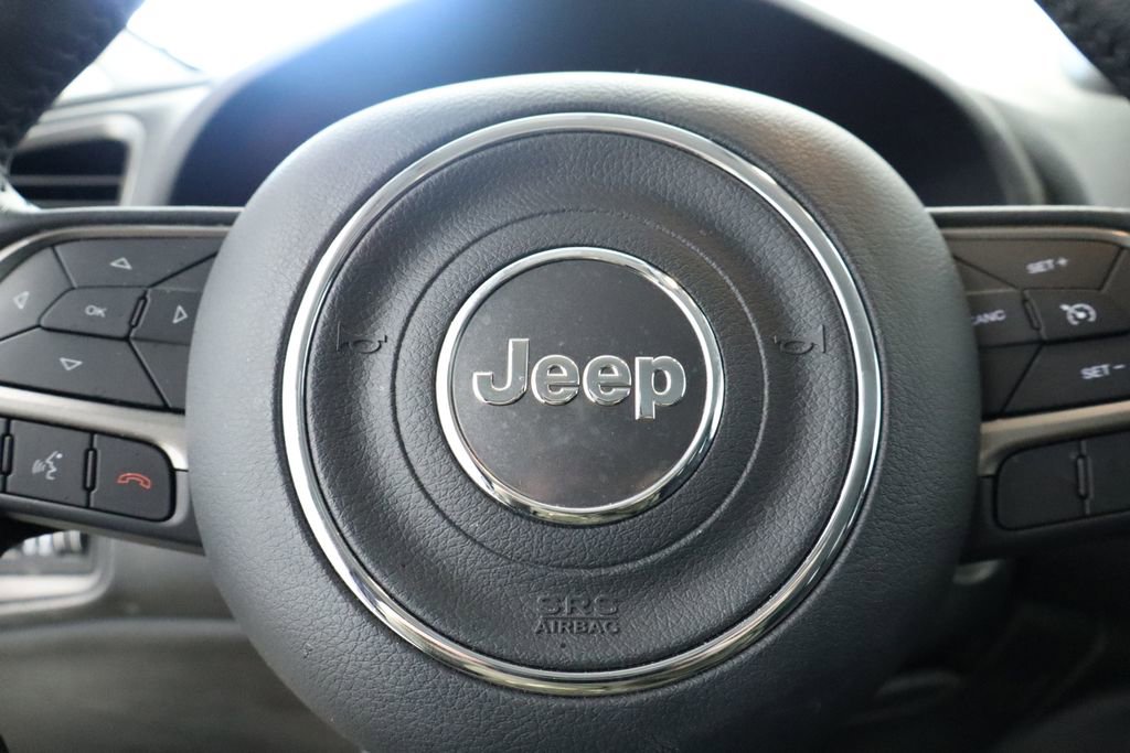 Used 2022 Jeep Renegade Latitude w/ Convenience Group AWD/4WD image 37