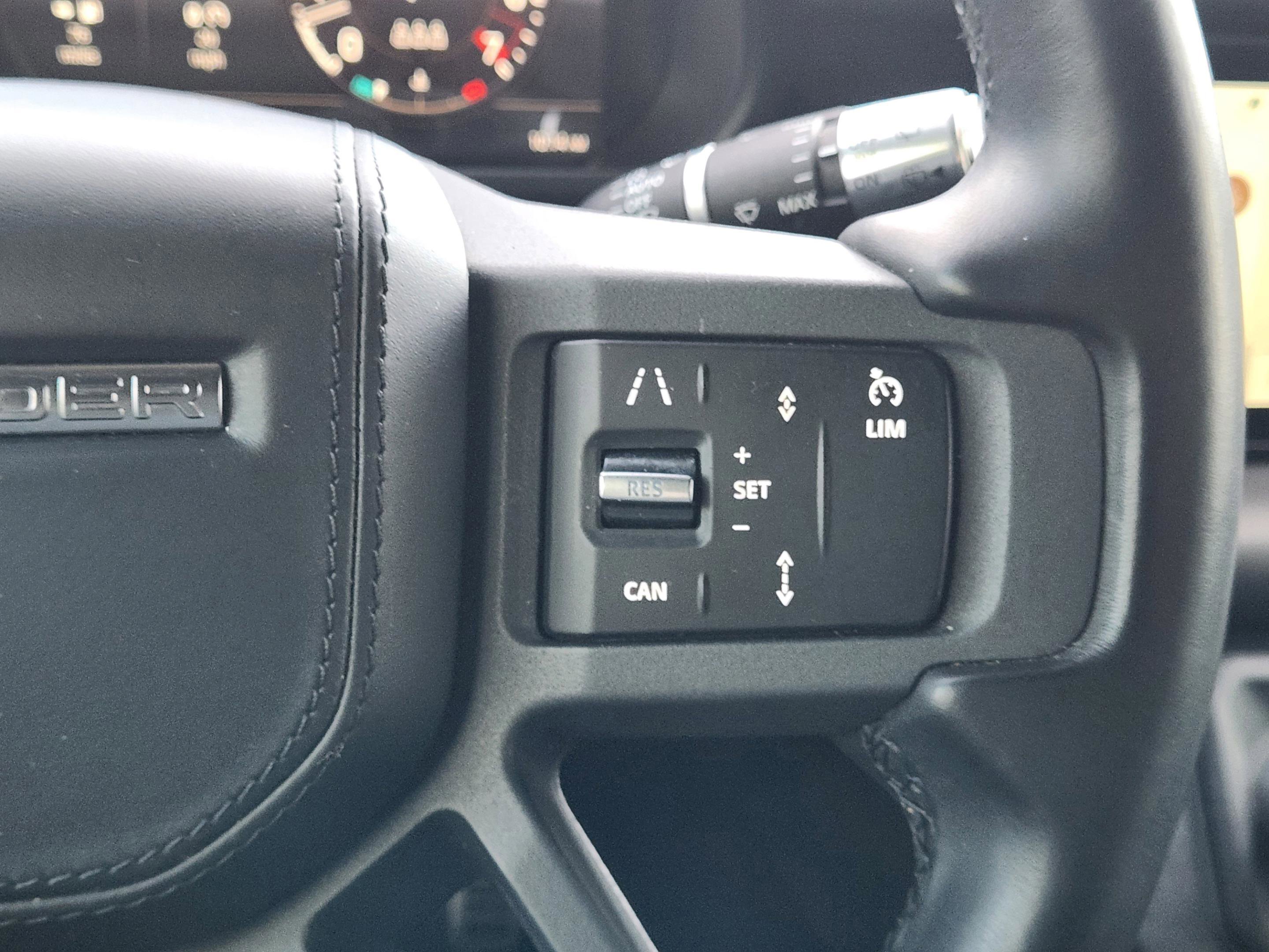 Used 2020 Land Rover Defender 110 X image 27