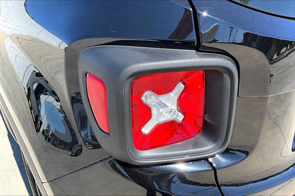 Used 2020 Jeep Renegade Sport image 34