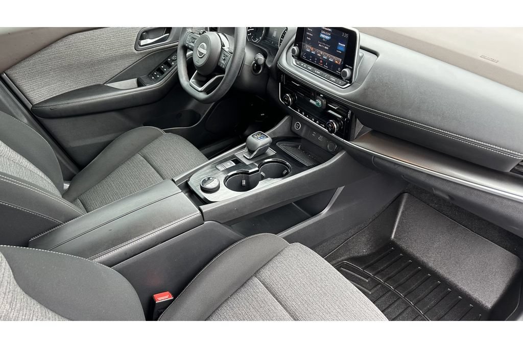 Used 2022 Nissan Rogue SV AWD/4WD image 15
