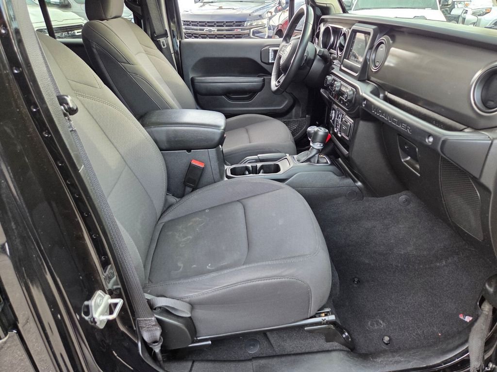 Used 2022 Jeep Wrangler Unlimited Sport AWD/4WD image 20