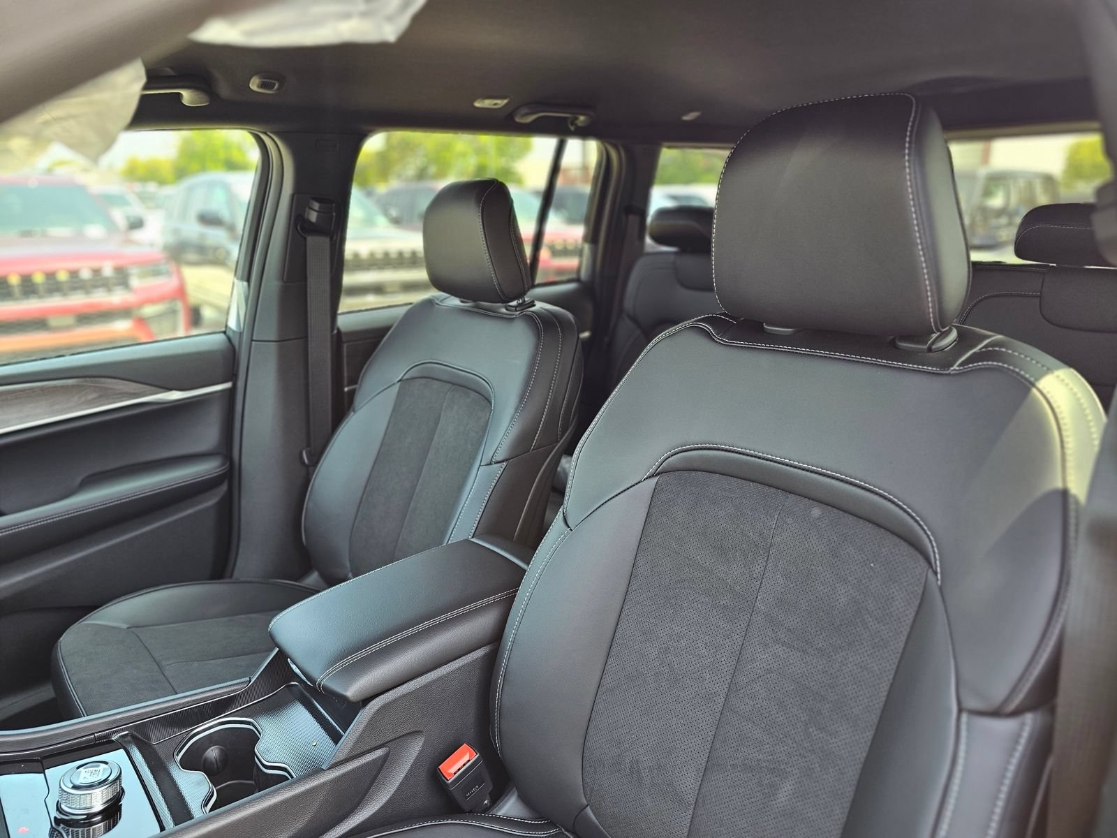 New 2026 Jeep Grand Cherokee Altitude RWD image 20