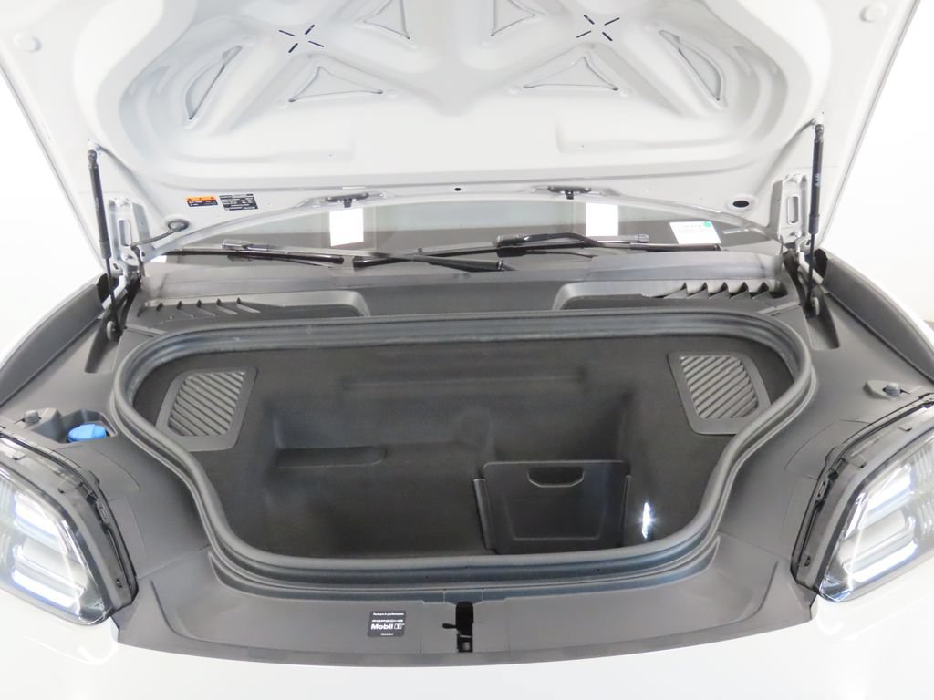 New 2026 Porsche Macan 4 Electric AWD/4WD image 51