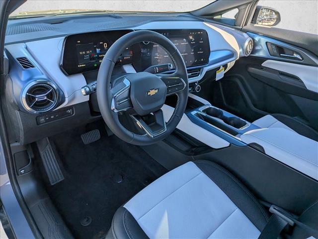 New 2026 Chevrolet Equinox EV LT image 3