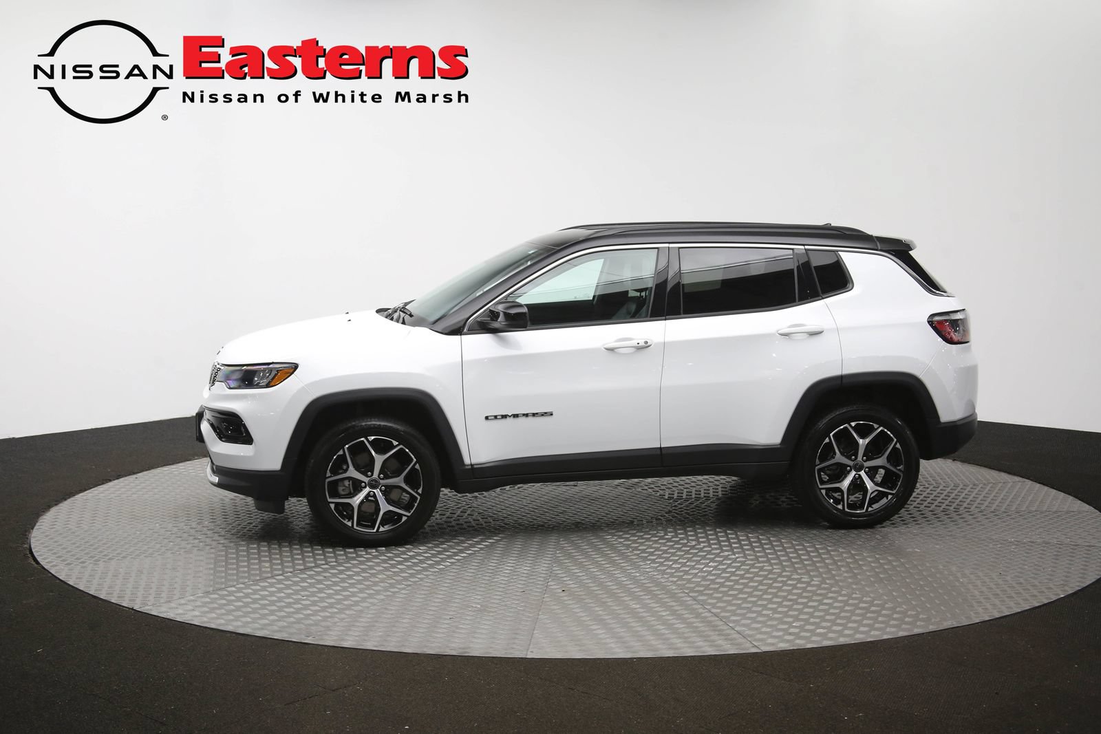Used 2025 Jeep Compass Limited AWD/4WD image 57