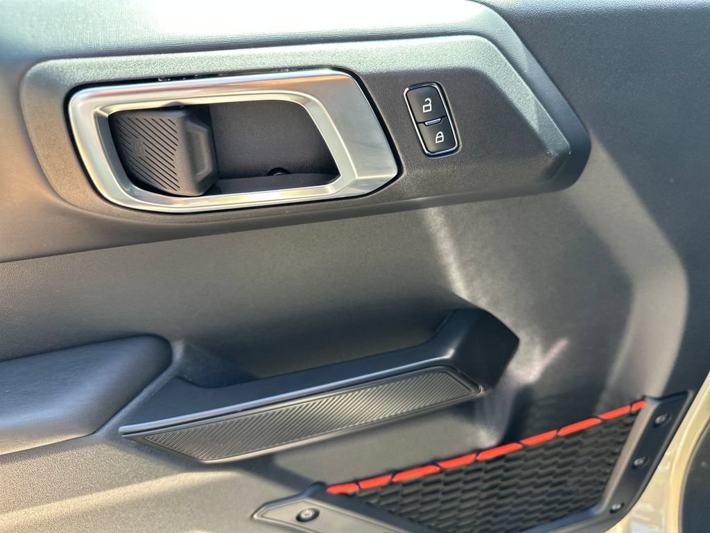 Used 2025 Ford Bronco Raptor AWD/4WD image 19