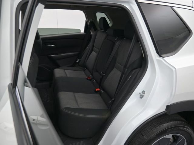 Used 2025 Nissan Rogue SV image 25