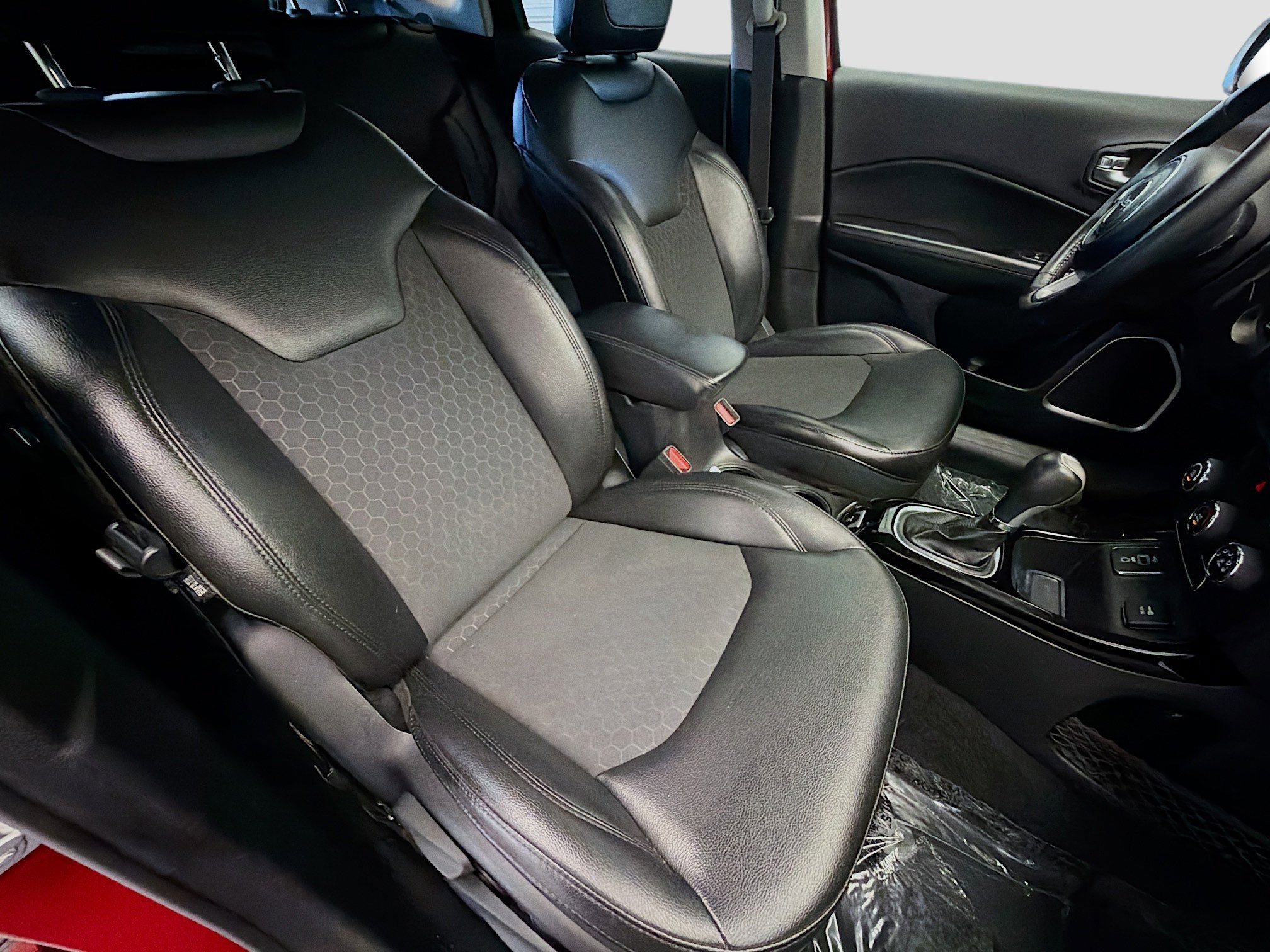 Used 2018 Jeep Compass Altitude image 13