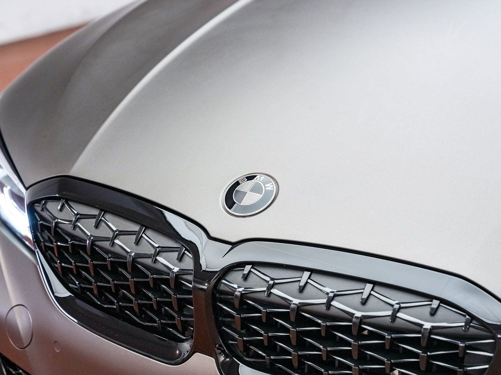 Used 2021 BMW M340i w/ Driving Assistance Package image 9