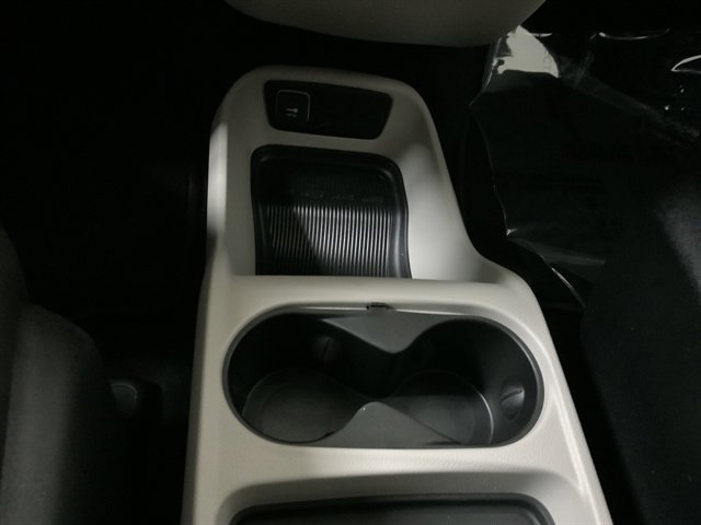 Used 2023 Chrysler Voyager LX image 37