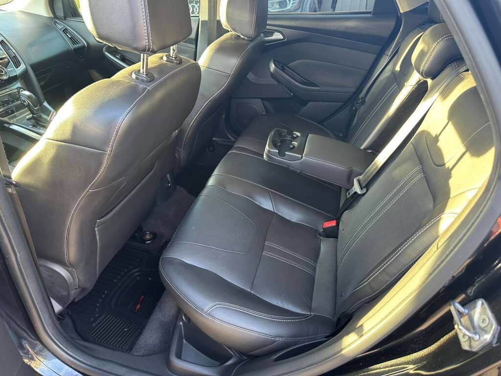 Used 2012 Ford Focus Titanium image 13