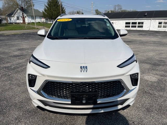 Used 2024 Buick Encore GX Avenir w/ Avenir Convenience Package image 2