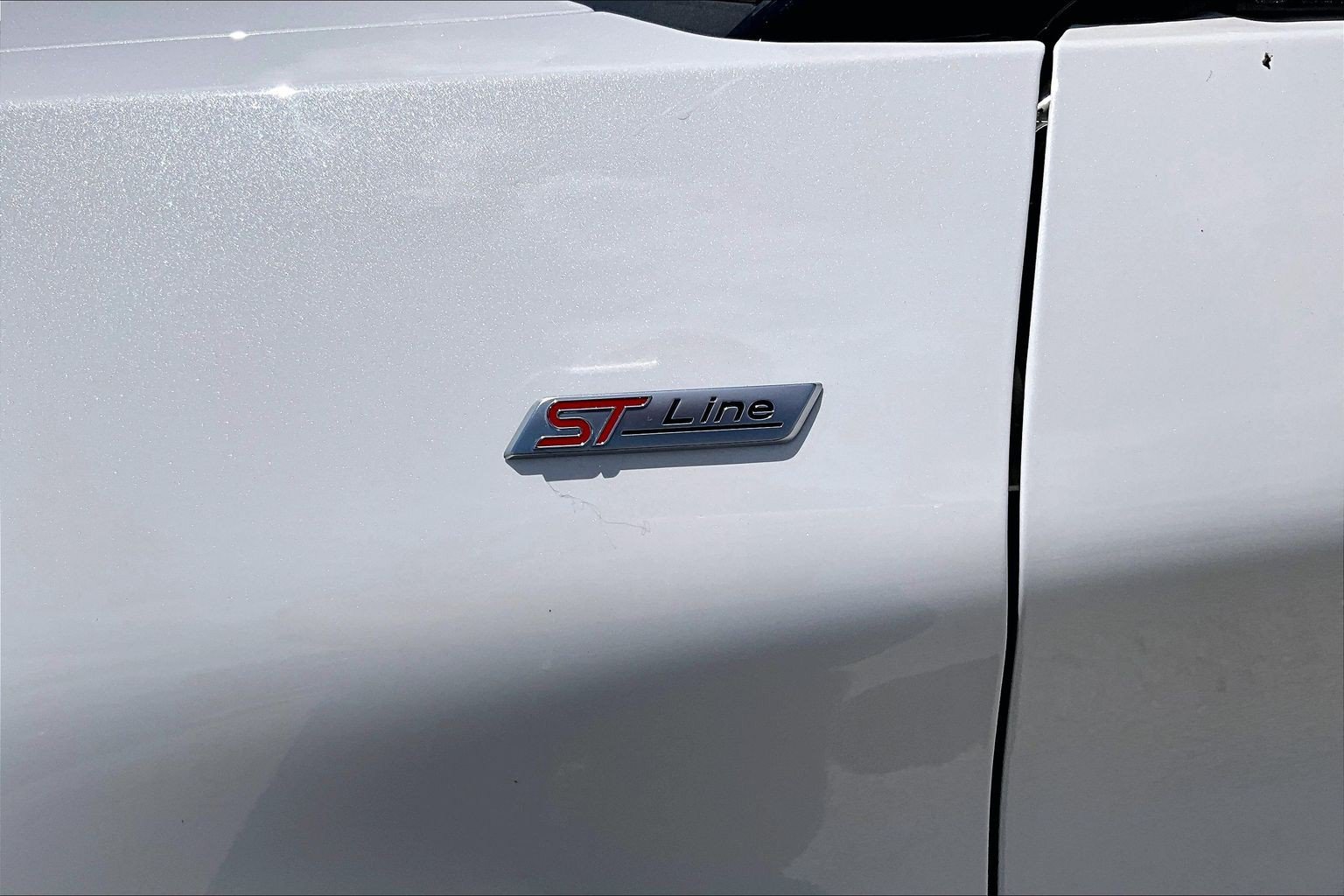 Used 2025 Ford Explorer ST-Line w/ Premium Package AWD/4WD image 8