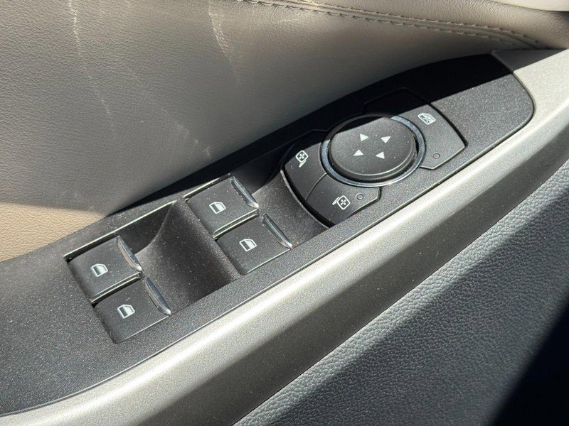 Used 2021 Ford Explorer XLT w/ Equipment Group 202A AWD/4WD image 23
