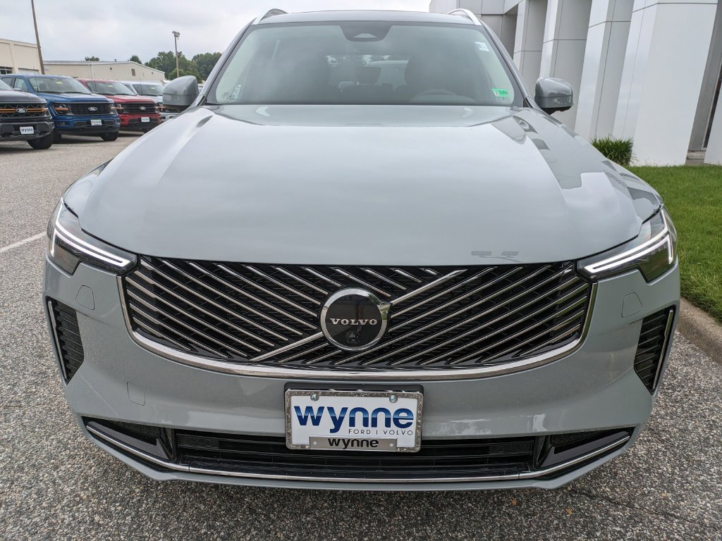 New 2026 Volvo XC90 B6 Plus w/ Protection Package Premier AWD/4WD image 9
