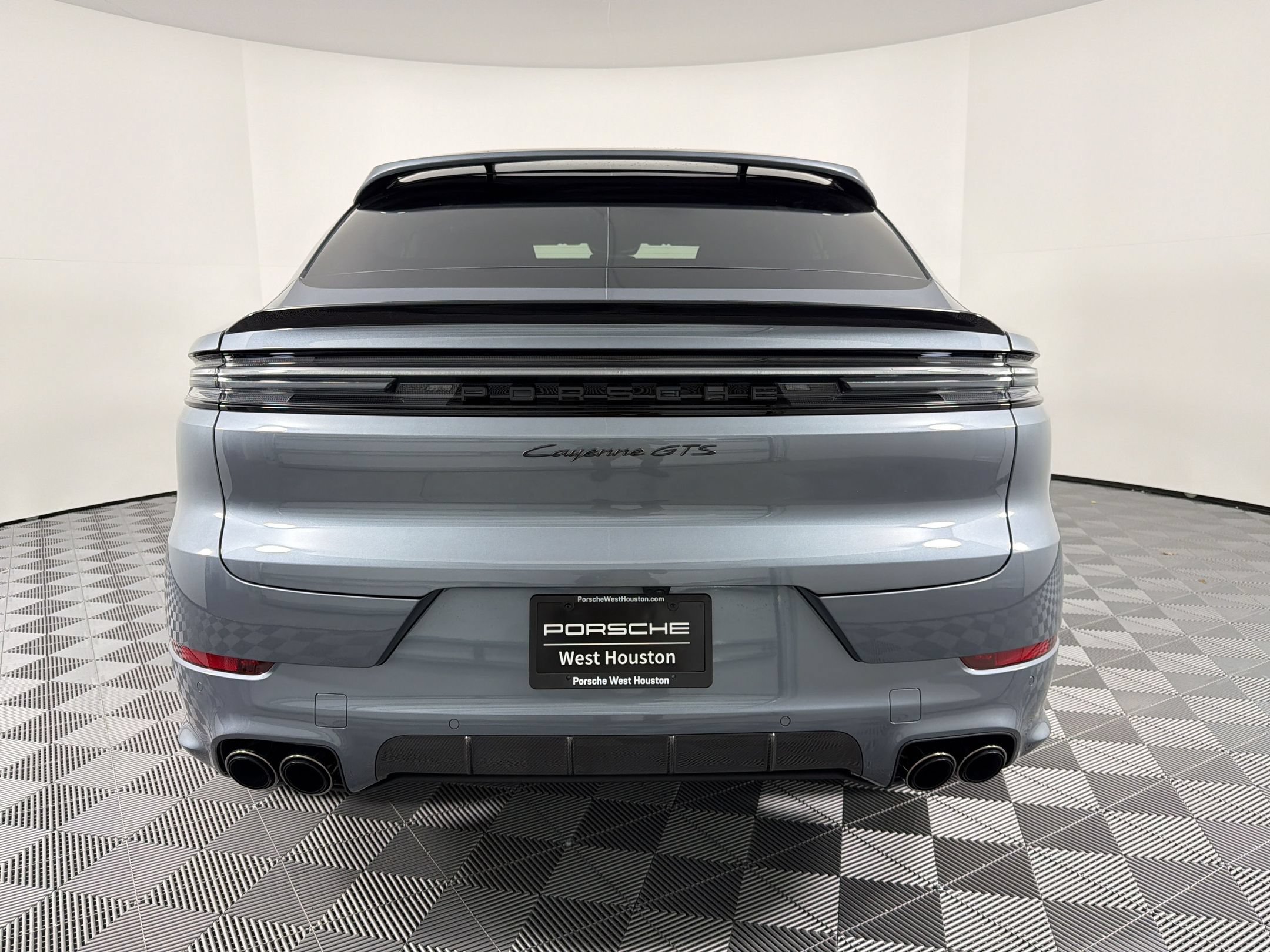 New 2026 Porsche Cayenne GTS AWD/4WD image 10