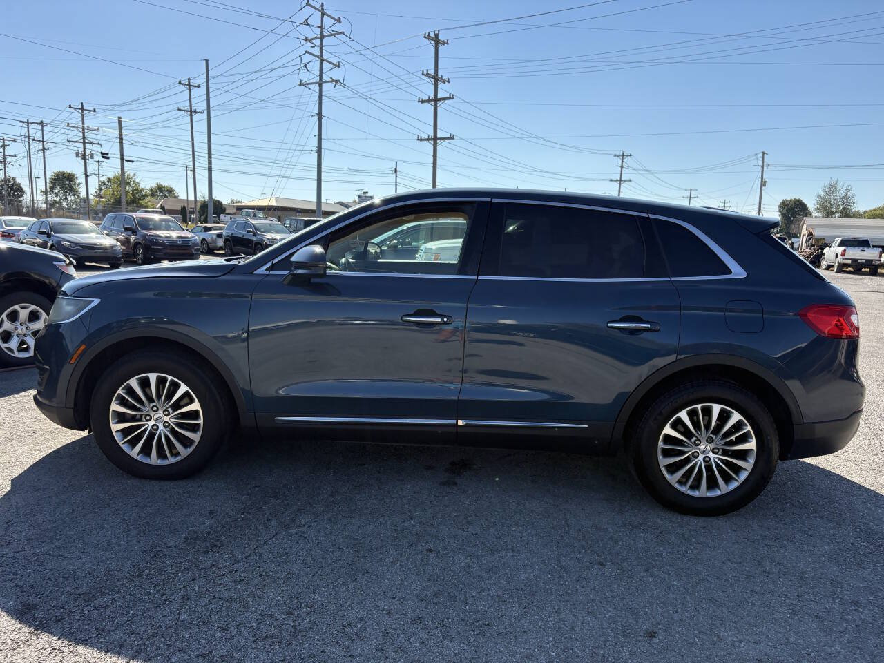 Used 2016 Lincoln MKX Select w/ Climate Package AWD/4WD image 27
