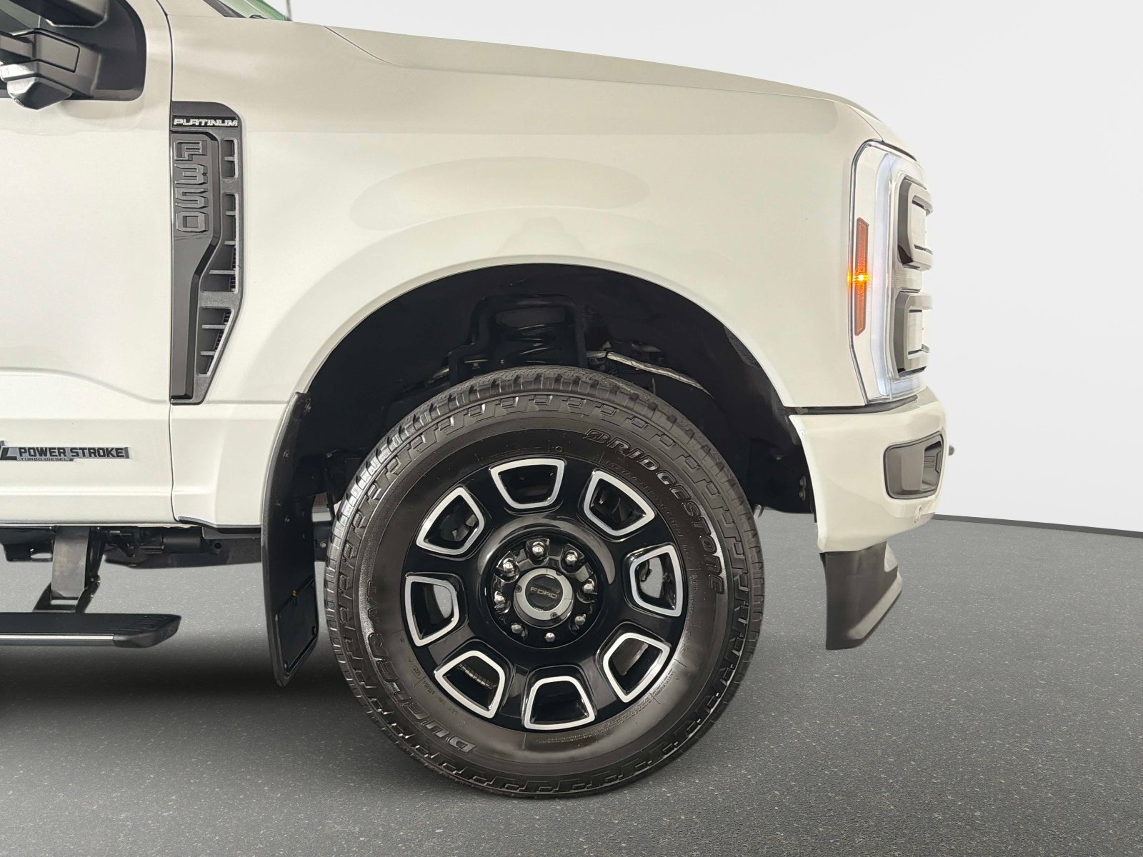 Used 2025 Ford F350 Platinum AWD/4WD image 20