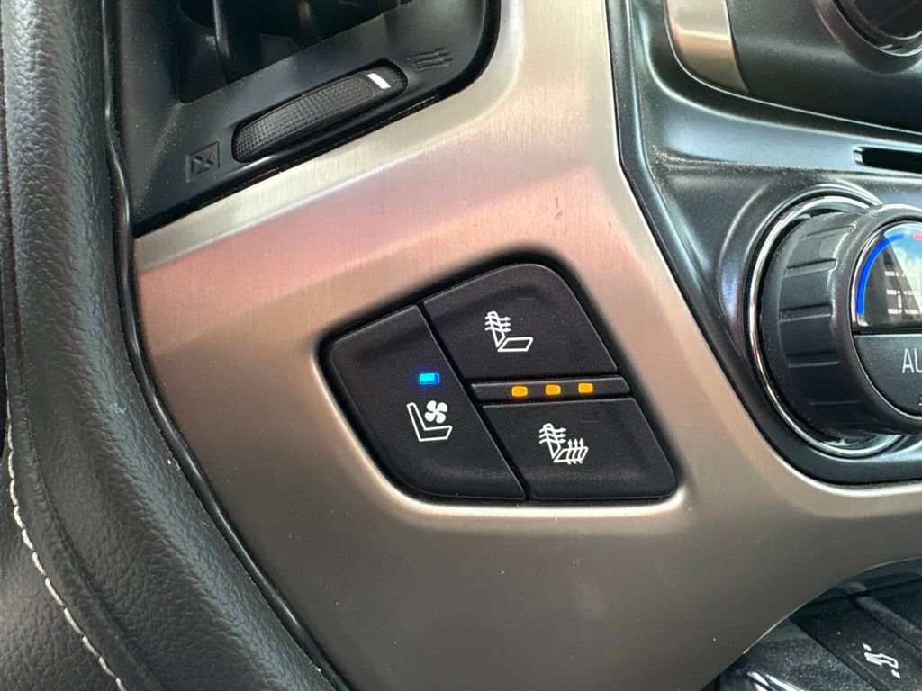 Used 2019 GMC Sierra 2500 Denali w/ Duramax Plus Package AWD/4WD image 7
