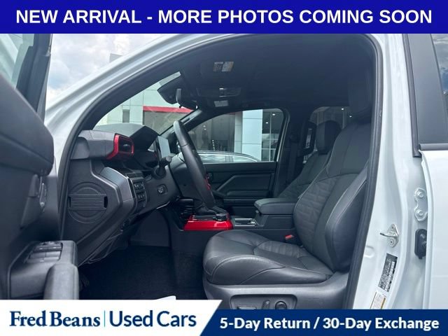 Used 2025 Toyota 4Runner TRD Off-Road Premium w/ Tow Technology Package AWD/4WD image 11