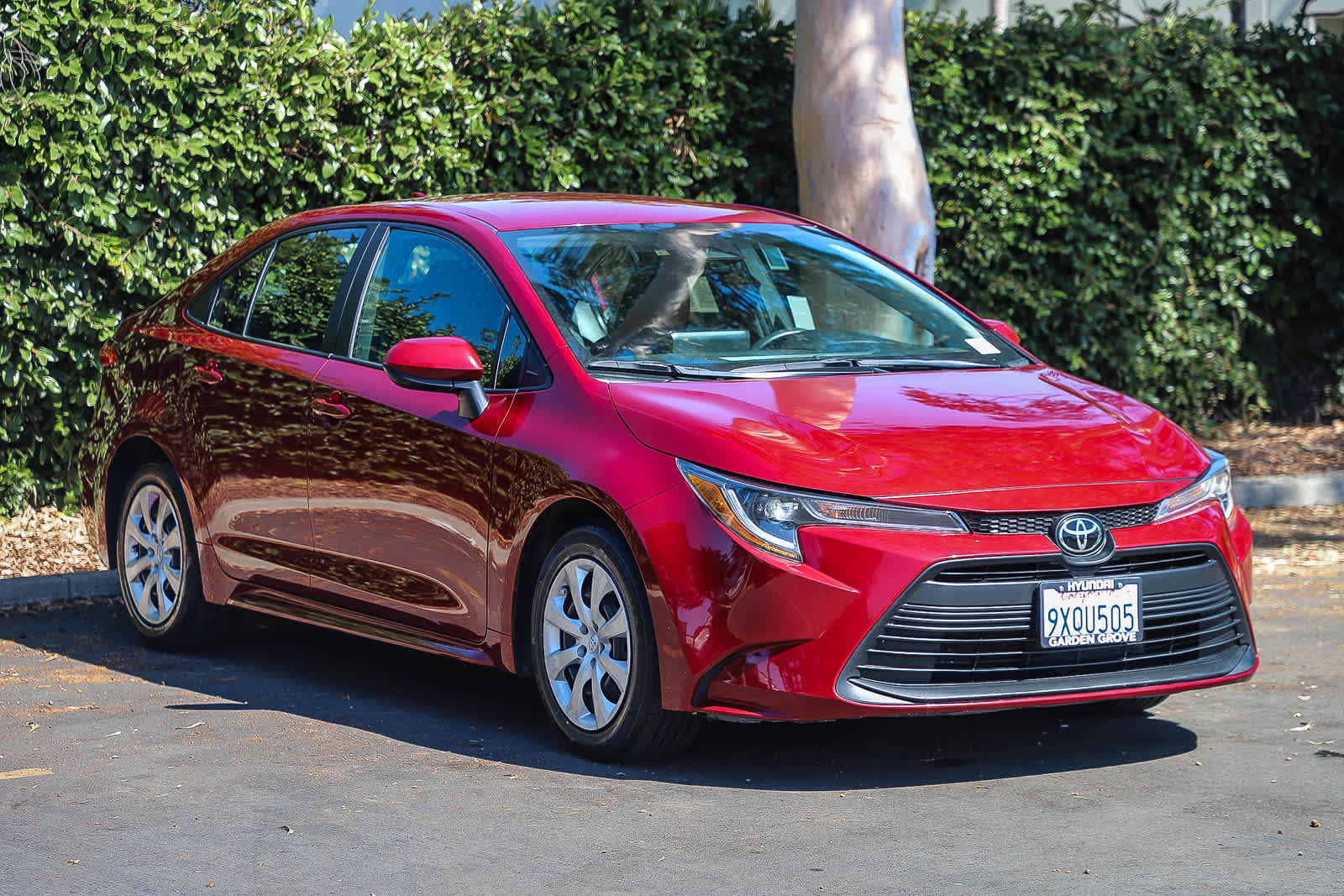 Used 2024 Toyota Corolla LE FWD image 3
