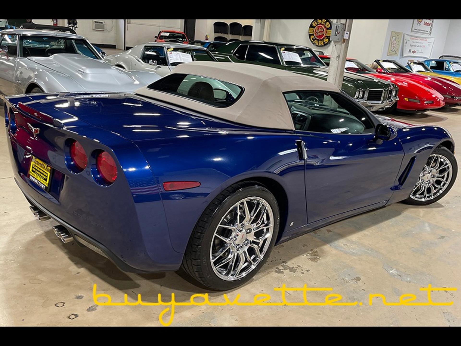 Used 2007 Chevrolet Corvette Convertible w/ Preferred Equipment Group image 3